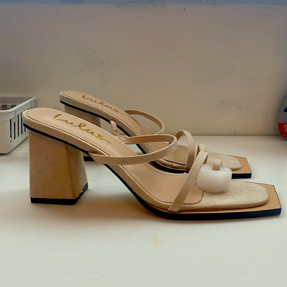NWT Lulu tan block heels 6.5 - Picture 1 of 6